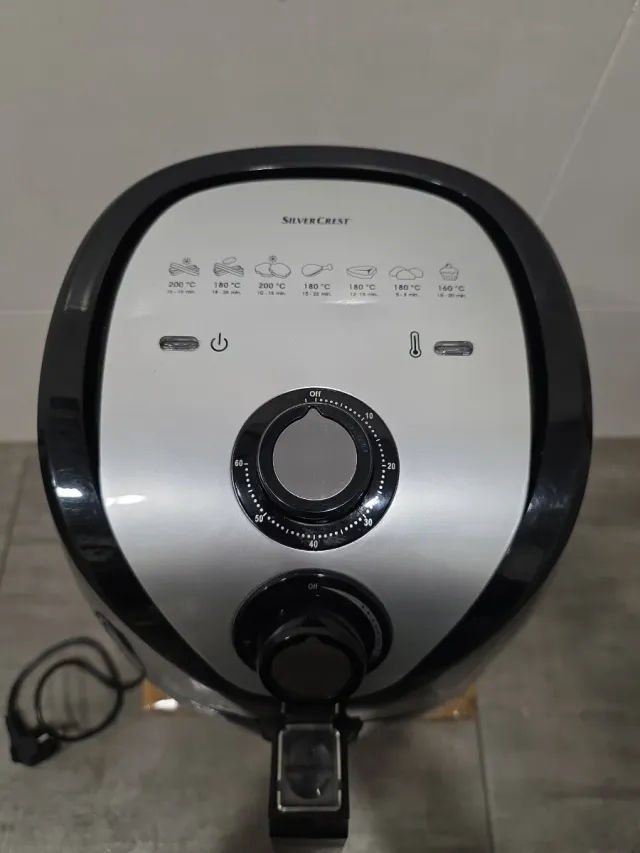 Freidora de aire Silvercrest negra