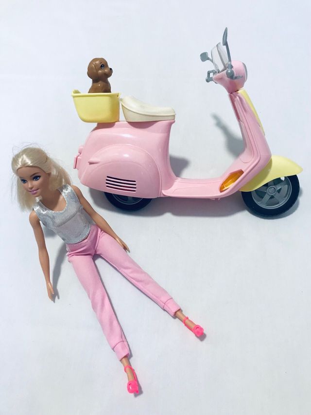 Moto Barbie con cagnolino
