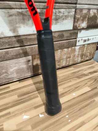 Raqueta Tenis Wilson Federer 105S