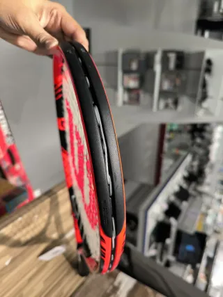 Raqueta Tenis Wilson Federer 105S