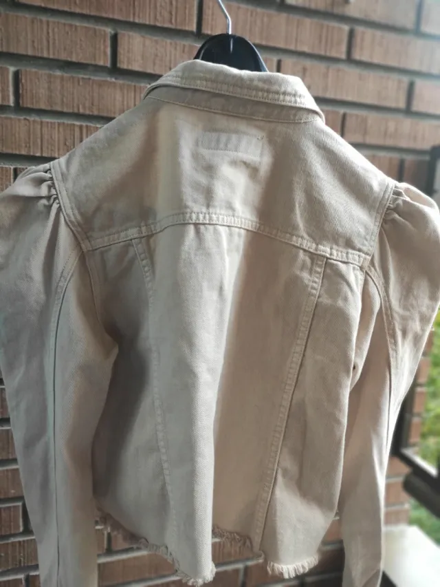 Cazadora BLANKNY beige manga abullonada T. M