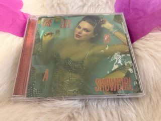 Taylor Swift - The Life Of A Showgirl CD