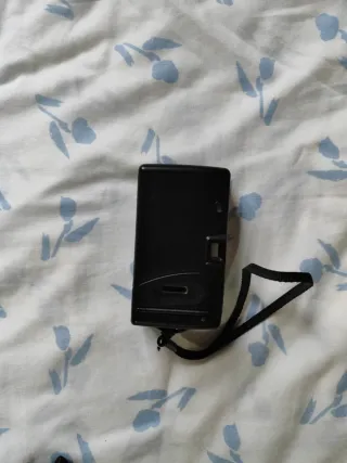 Cámara Olympus Trip 100 Negra