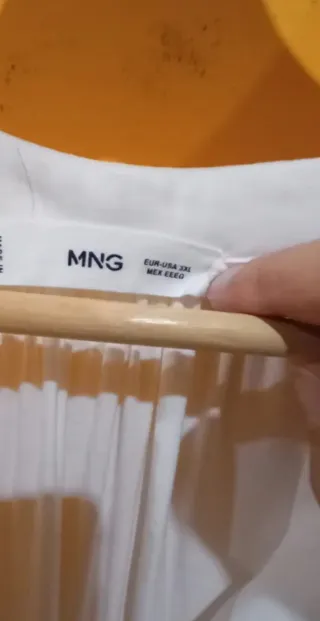 Conjunto Blusa Mango + Pantalón Only Carmakoma