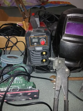 Equipo soldadura y herramientas