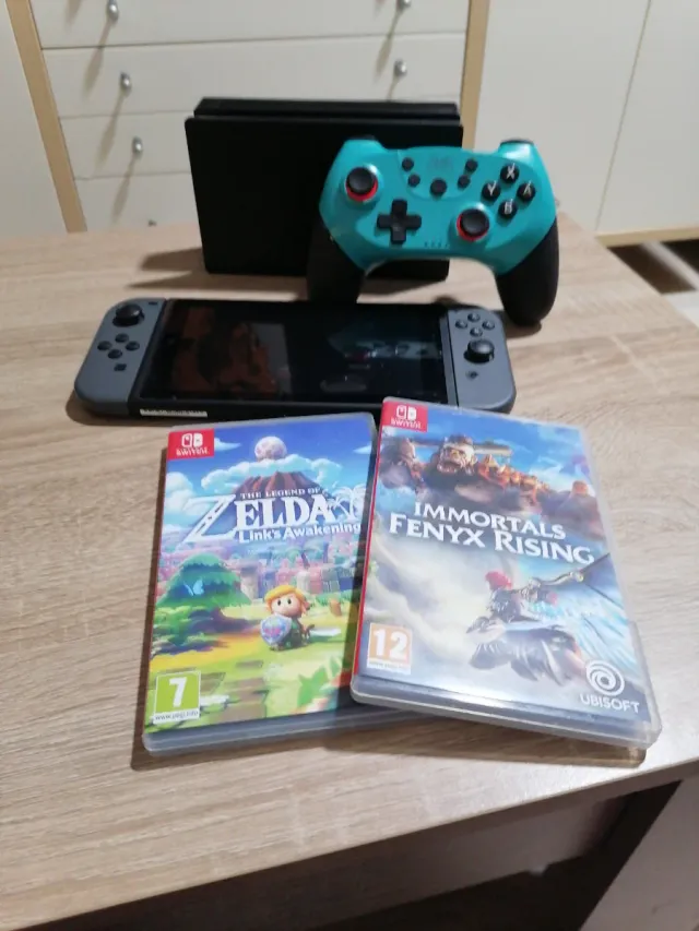 Nintendo Switch + 2 Juegos