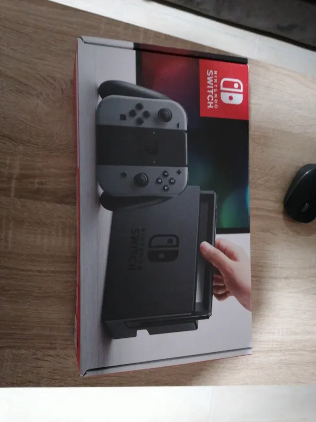 Nintendo Switch + 2 Juegos
