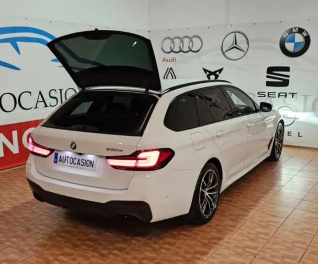 BMW Serie 530e PACK M