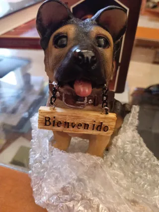 Figura Perrito Bienvenido Decoración