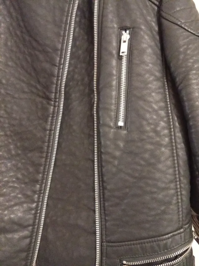 Cazadora polipiel efecto piel