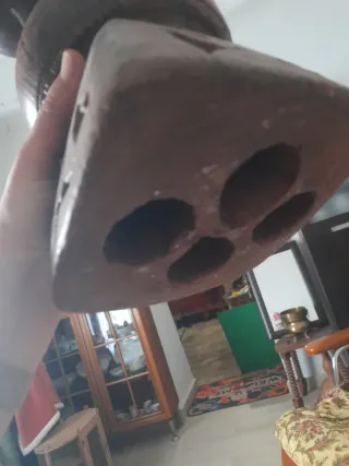 Candelabro madera tallada a mano