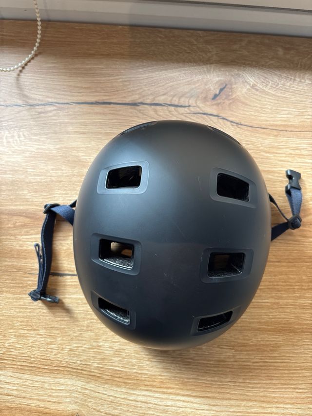 Monopatín Premier City blanco, negro y rosa