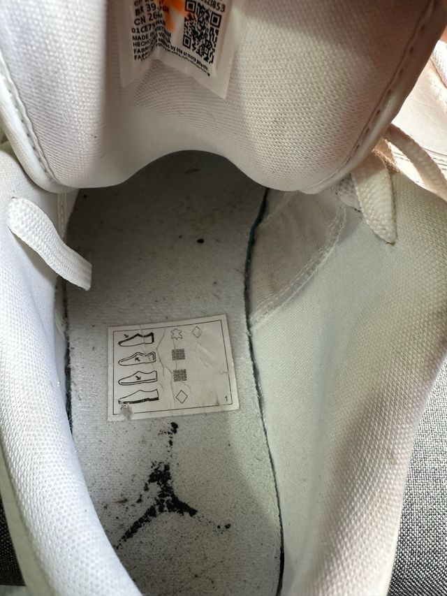 Jordan 1 Low Blancas Talla 41