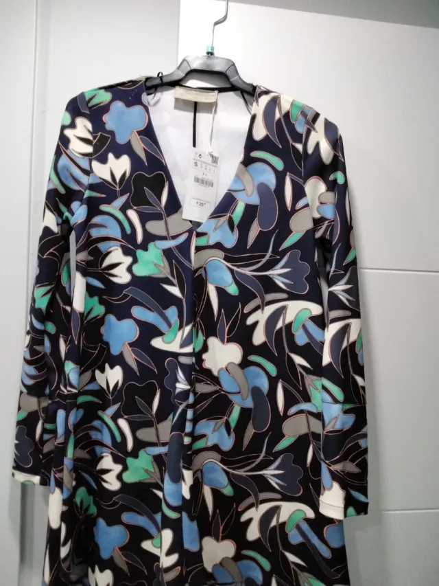 Vestido Zara estampado floral talla S