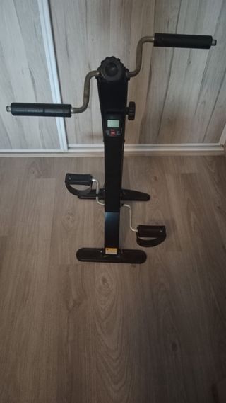 Pedal de entrenamiento para brazos y piernas