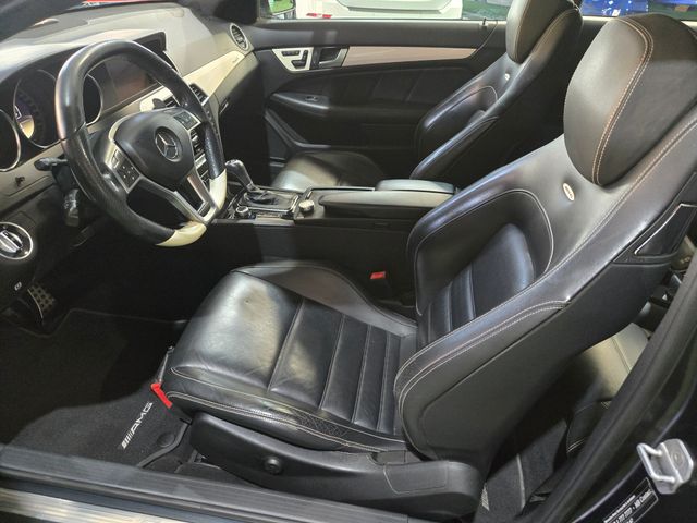 MERCEDES BENZ C63 AMG COUPE EDITION 1