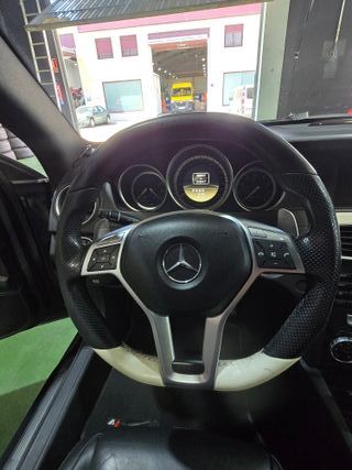 MERCEDES BENZ C63 AMG COUPE EDITION 1