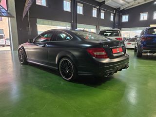 MERCEDES BENZ C63 AMG COUPE EDITION 1