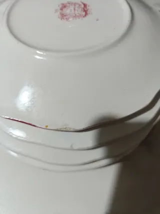 Platos Cartuja Rojo y Blanco antiguos