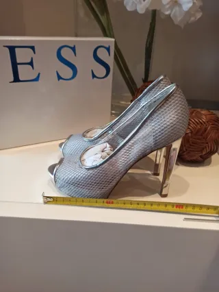 Zapatos Guess