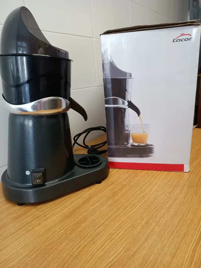 Exprimidor Lacor