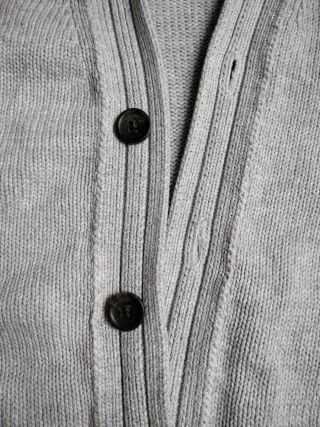 Cardigan Gap Gris Talla M