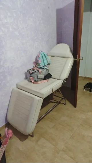 Camilla de estética