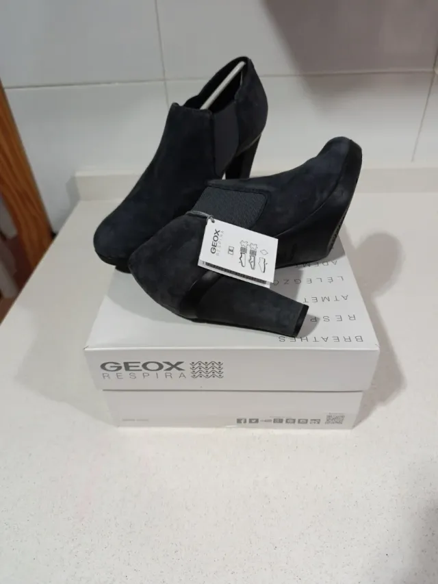 BOTINES GEOX. NUEVOS. TALLA 39