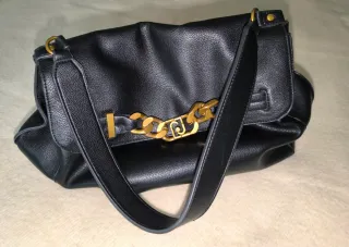 Bolso Liu Jo Negro con Cadena Dorada