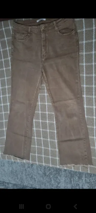 Pantalón campana marrón