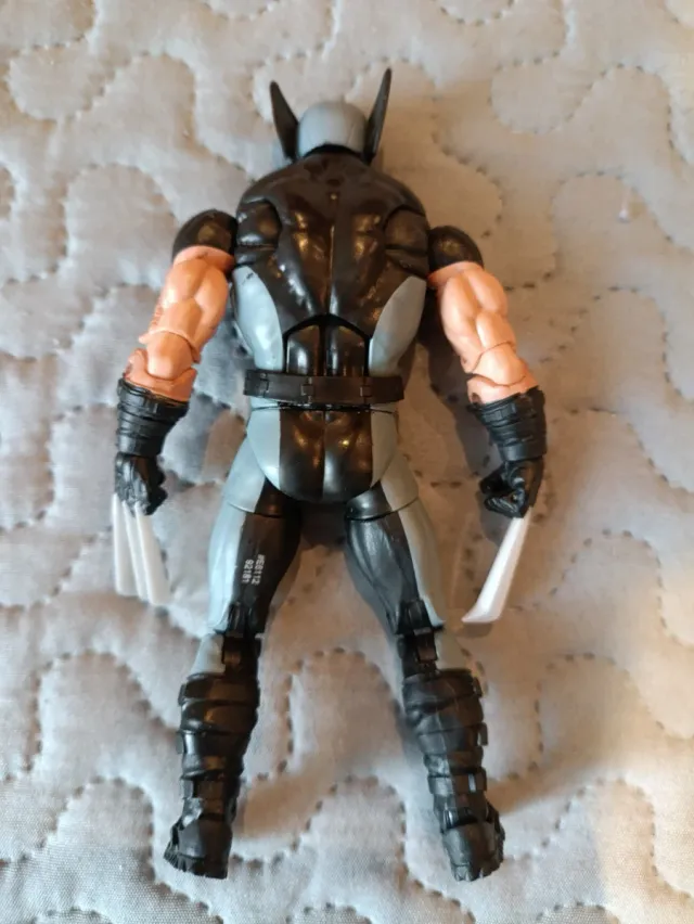 Figura Marvel Legends Wolverine