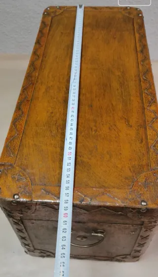 Baúl de madera decorado. Varias unidades