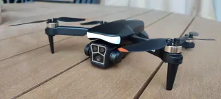 Drone con cámara y pantalla, nuevo nunca usado.