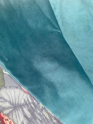 Colcha floral azul y verde con terciopelo