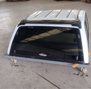 Nissan Navara 2000 Hard top