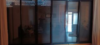 Puertas correderas aluminio y fijo.
