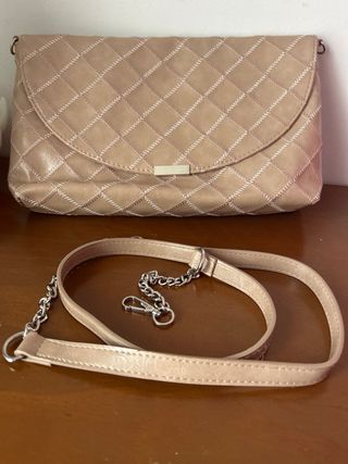 Bolso crema con costuras zig zag