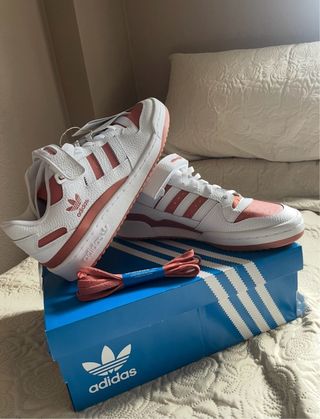 Zapatillas Adidas Forum Low Blancas y Rosas