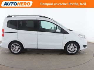 Ford Tourneo Courier 1.0 EcoBoost Titanium