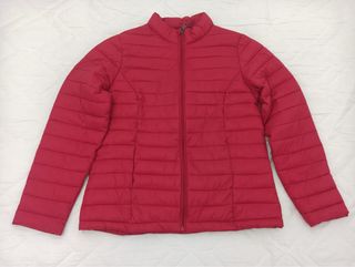 Chaqueta acolchada ligera roja