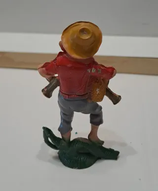 2 personaggi presepe e appendino