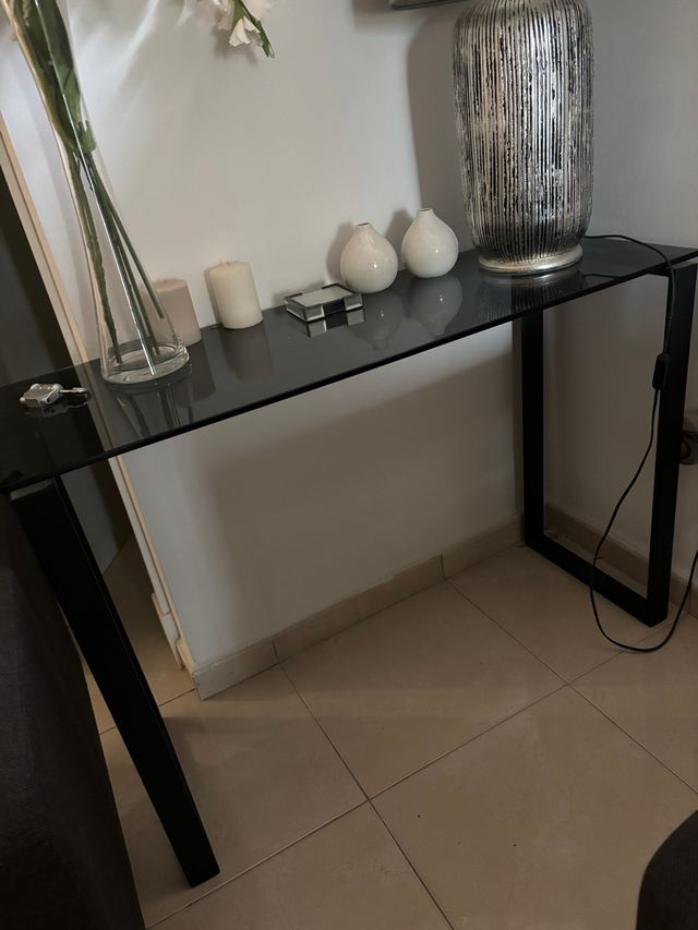Mesa consola cristal y metal negra