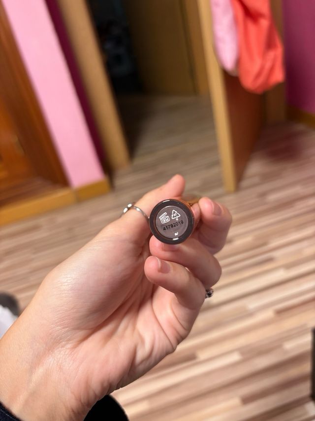 Brillo de labios Kiko Milano marrón dorado