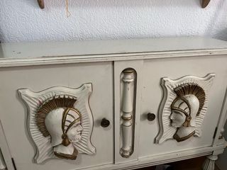 Mueble antiguo de alta calidad