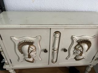Mueble antiguo de alta calidad