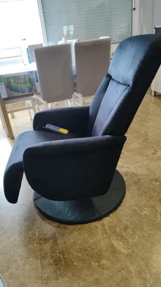 Poltrona reclinabile con massaggio in velluto nero