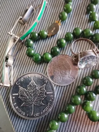 Collana e bracciale argento e giada