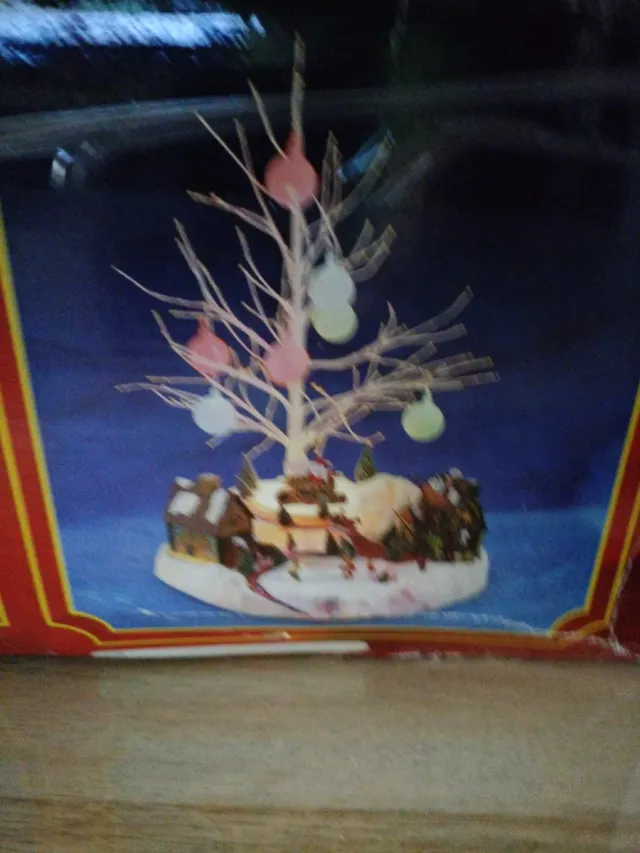 Adorno Navideño con Luces y Figuras