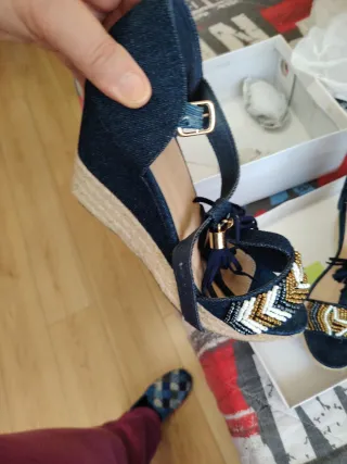 Sandalias Tiras Azul y Dorado