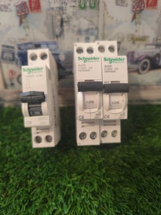 3x Interruptores Automáticos Schneider DPN 6A C6